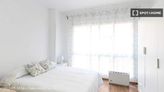 Apartamento amueblado moderno en Les Corts - BARCELONA