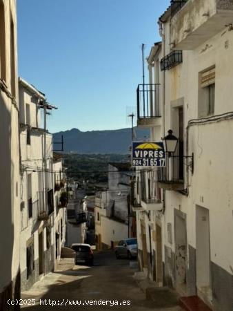  CASABANCO VENDE VIVIENDA  DE CUATRO DORMITORIOS EN ALCUESCAR. - CACERES 