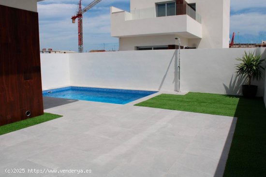 Villa en venta a estrenar en San Fulgencio (Alicante)