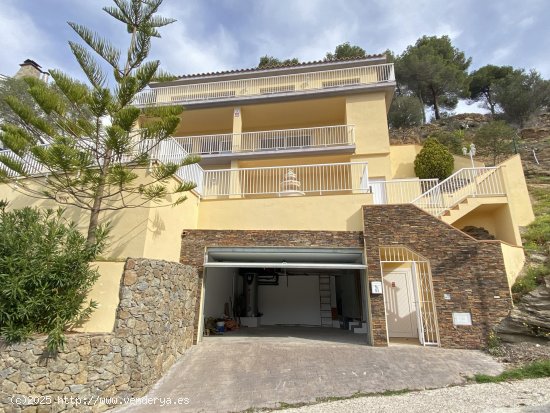 Unifamiliar aislada en venta  en Roses - Girona