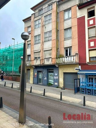 Oportunidad de Inversión: Edificio en Torrelavega, Cantabria