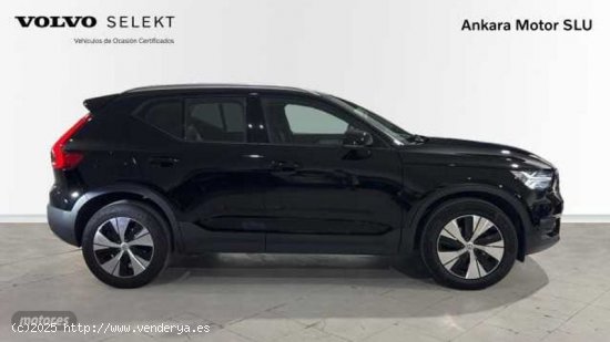 Volvo XC40 1.5 T3 MOMENTUM PRO AUTO 5P de 2021 con 65.000 Km por 26.900 EUR. en Alicante