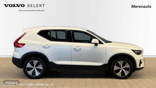 Volvo XC40 1.5 T2 CORE AUTO 129 CV de 2023 con 17.250 Km por 32.400 EUR. en A Coruna