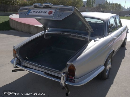 Jaguar XJ 4.2 de 1977 con 63.729 Km por 11.900 EUR. en Madrid