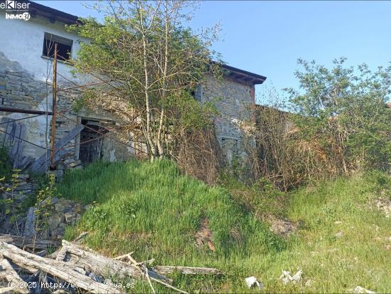 Ekiser vende casa con terreno en Etsain, Navarra - NAVARRA