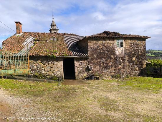  CASA DE PIEDRA PARA RESTAURAR EN SANTIAGO - A CORUÑA 