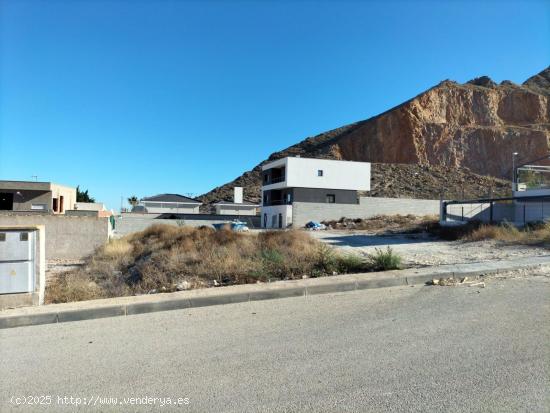 TERRENO URBANO EN ZONA JABONEROS - ALICANTE