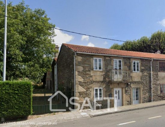  ENCANTADORA CASA RÚSTICA REFORMADA EN LALÍN 