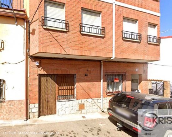 VIVIENDA CENTRICA EN NAVAHERMOSA