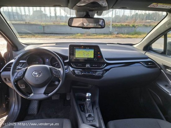 Toyota C-HR 1.8 125H Active - Madrid