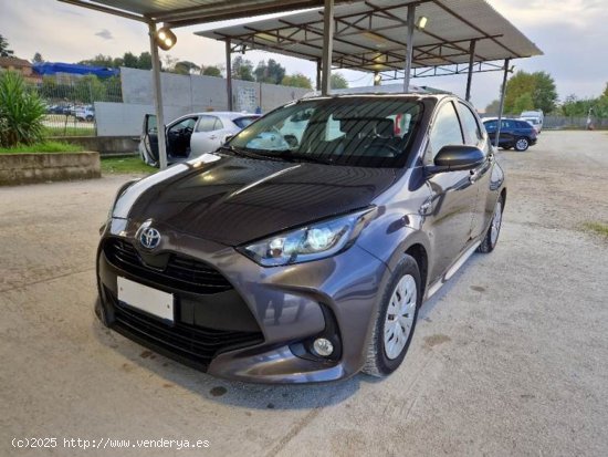 Toyota Yaris 1.5 120H Business Plus - Madrid