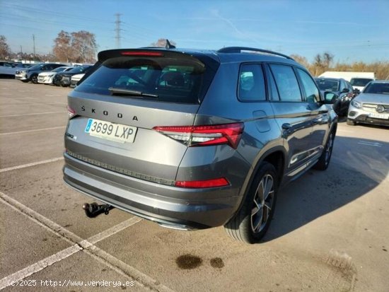 Skoda Kodiaq 2.0 TDI 150 CV DSG 4X2 SPORTLINE + PACK CONFORT 7 PLAZAS+BOLA REMOLQUE - Ponteareas