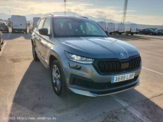 Skoda Kodiaq 2.0 TDI 150 CV DSG 4X2 SPORTLINE + PACK CONFORT 7 PLAZAS+BOLA REMOLQUE - Ponteareas