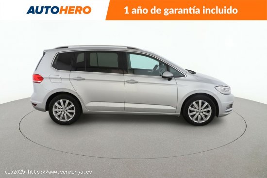 Volkswagen Touran 2.0 TDI Sport BlueMotion - 