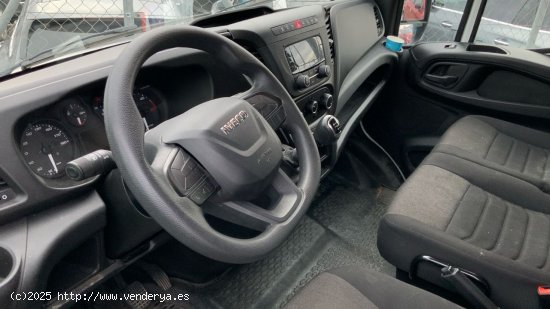 Iveco Daily 2.3 TD 35S 16 V 3520L/H2 12 M3 156 4P - Leganés