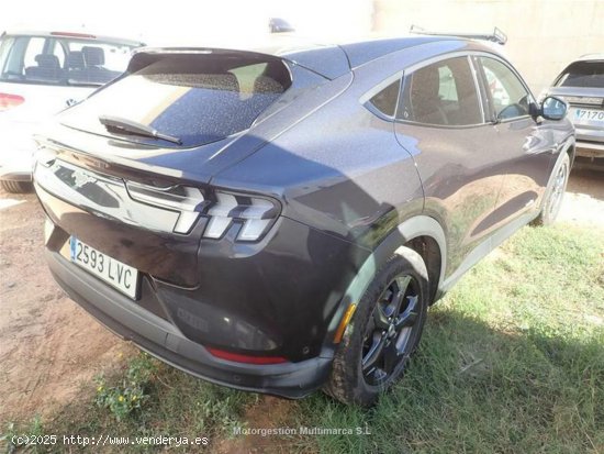 Ford Mustang Mach-E 216kW Batería 98.8Kwh - Barcelona