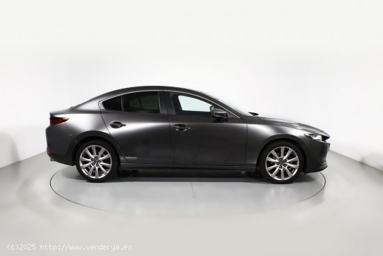 Mazda 3 2.0 E-SKYACTIV-G EVOLUTION 4P - 