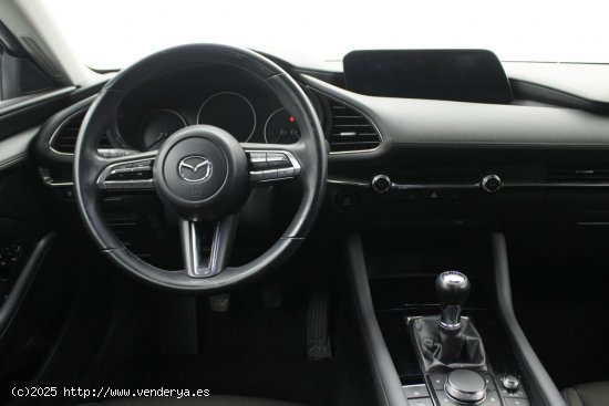 Mazda 3 2.0 E-SKYACTIV-G EVOLUTION 4P - 