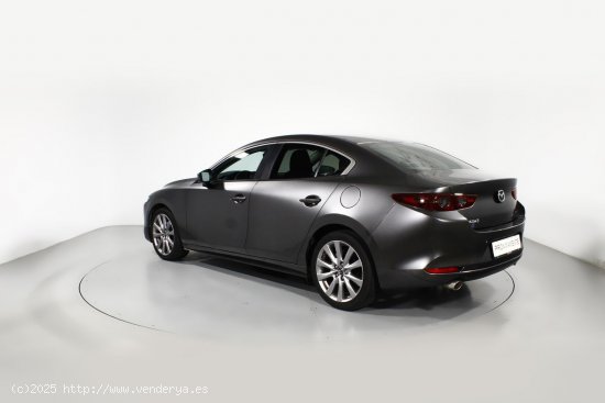 Mazda 3 2.0 E-SKYACTIV-G EVOLUTION 4P - 