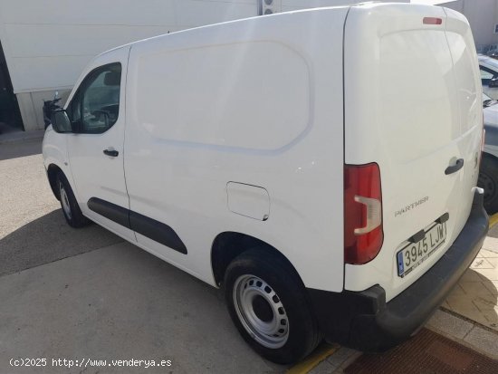 Peugeot Partner PRO STANDARD 600 KG BLUE HDI 100 CV - Ponteareas