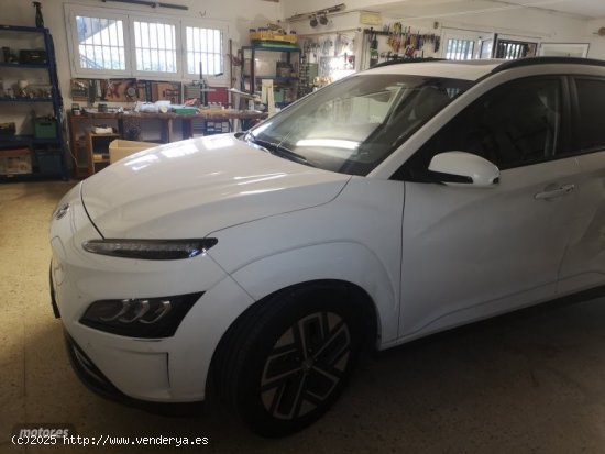 Hyundai Kona Electric 150KW Style Sky de 2022 con 68.000 Km por 22.500 EUR. en Tarragona