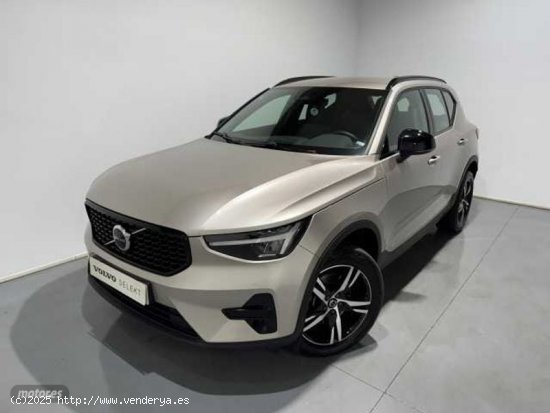  Volvo XC40 Plus, B3 mild hybrid, Gasolina, Dark de 2023 con 29.853 Km por 36.900 EUR. en Badajoz 