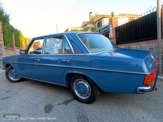 Mercedes 220 240d w115 -8 piel beige-como nuevo!! de 1977 con 100.000 Km por 19.900 EUR. en Granada