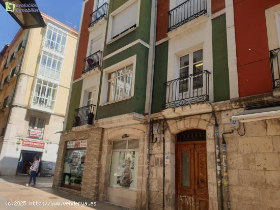 SE ALQUILA OFICINA EN EL CENTRO HISTORICO DE BURGOS. - BURGOS