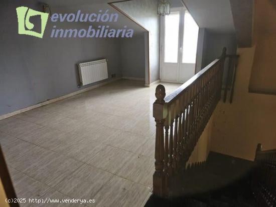 SE VENDE CHALET EN MELGAR DE FERNAMENTAL, BURGOS. - BURGOS