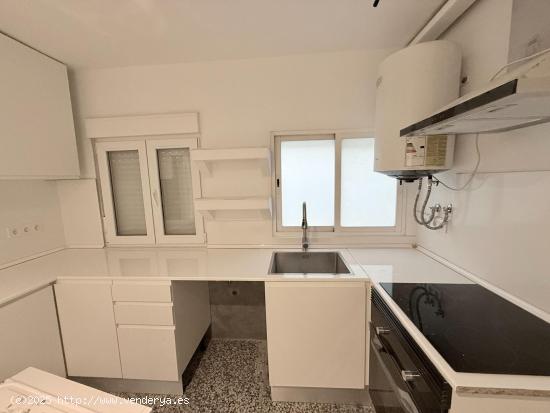 PISO DE 4 HABITACIONES Y 4 BAÑOS, REFORMADO A ESTRENAR, ZONA UNIVERSIDADES. - VALENCIA