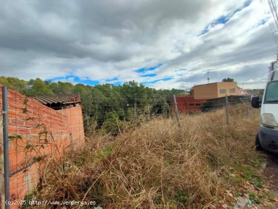 TERRENO URBANO EN TRES NIVELES - BARCELONA