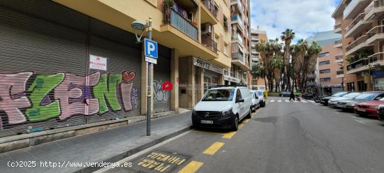 Local comercial de 170 m2 céntrico en  Nou Eixample Sud  PRECIO ALQUILER NEGOCIABLE - TARRAGONA