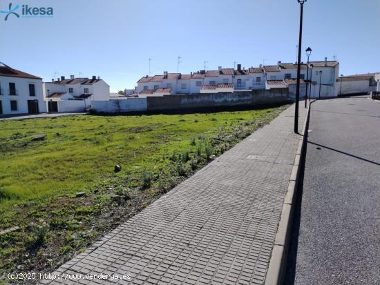 Venta de Suelo Urbano Residencial en Sector HERMANAS DEL SANTO ANGEL Azuaga (Badajoz) - BADAJOZ