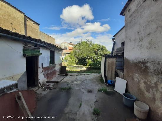 Casa en Arroyo De La Luz con Parcela de 500m - CACERES