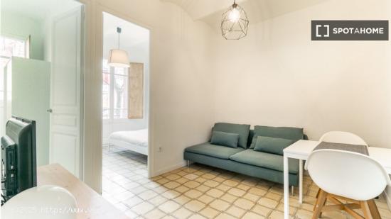 Apartamento totalmente equipado a unos pasos del metro Poblenou - BARCELONA