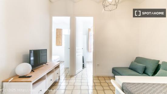 Apartamento totalmente equipado a unos pasos del metro Poblenou - BARCELONA