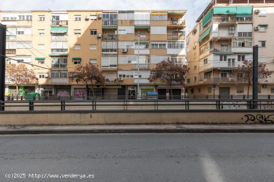 BUEN PISO EN EL CENTRO DEL ZAIDÍN!! - GRANADA