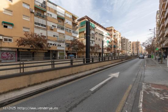 BUEN PISO EN EL CENTRO DEL ZAIDÍN!! - GRANADA