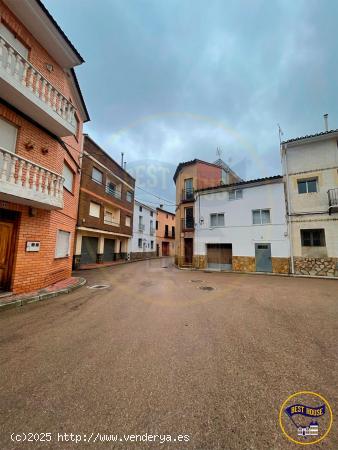 CASA EN VENTA PARA VIVIR EN BONICHES - CUENCA