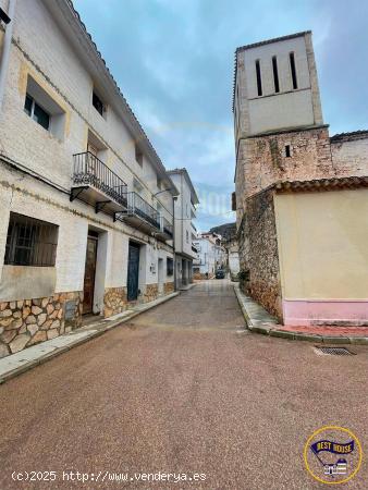 CASA EN VENTA PARA VIVIR EN BONICHES - CUENCA