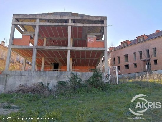 VIVIENDA EN MENTRIDA