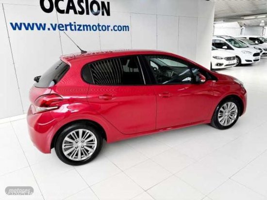 Peugeot 208 1.2 Gasolina Style 82cv de 2016 con 102.000 Km por 10.300 EUR. en Guipuzcoa