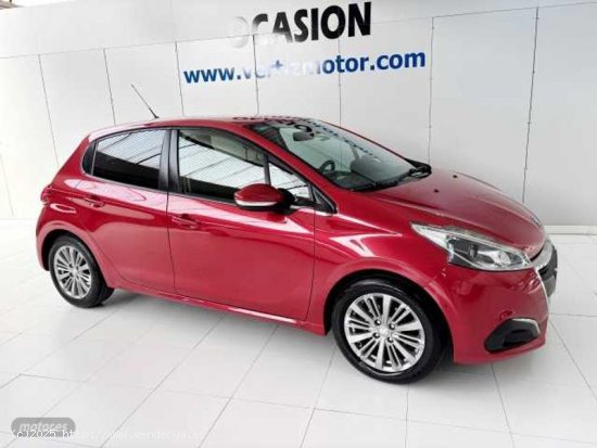 Peugeot 208 1.2 Gasolina Style 82cv de 2016 con 102.000 Km por 10.300 EUR. en Guipuzcoa