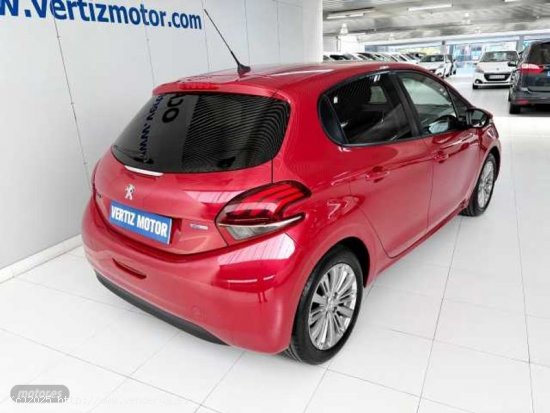 Peugeot 208 1.2 Gasolina Style 82cv de 2016 con 102.000 Km por 10.300 EUR. en Guipuzcoa