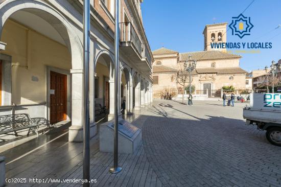 LOCAL JUNTO AYUNTAMIENTO DE ALBOLOTE - GRANADA