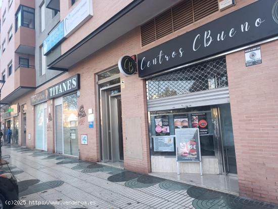 Local Comercial en Avenida Reina Victoria - MURCIA