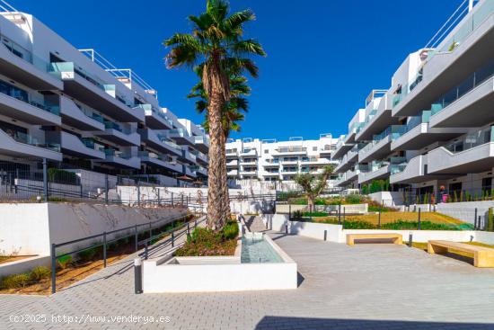 Ático con solárium en Villamartin, Residencial AIRE - ALICANTE