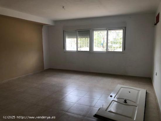 Estupendo Triplex con 3 terrazas en Cobatillas - MURCIA