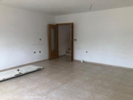 Estupendo Triplex con 3 terrazas en Cobatillas - MURCIA