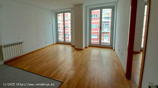 Piso en venta en calle Gamazo - VALLADOLID